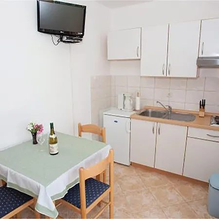 Gezellig Appartement In Malinska *
